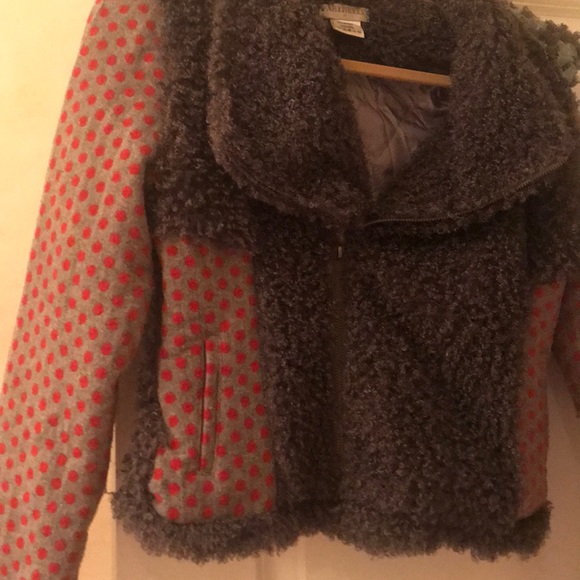 Jacket - Picture 1 of 4